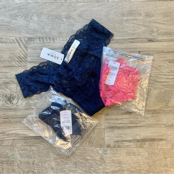 Soma Other - Soma 3 Embraceable Signature AOL Thong Lace Panty Navy Pink
